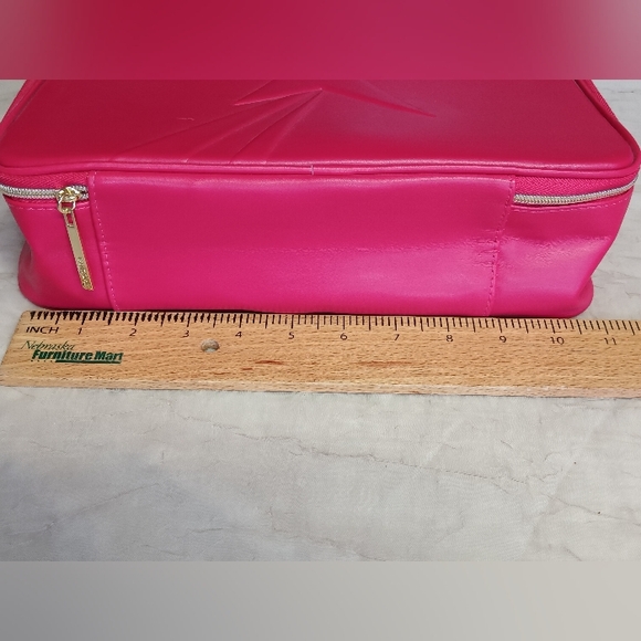 Lancôme Red / Pink Star Zippered Cosmetics Makeup Star Embossed Storage Case. - Picture 13 of 16